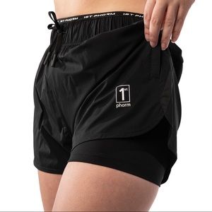 WOMEN'S AMPLIFY SHORT